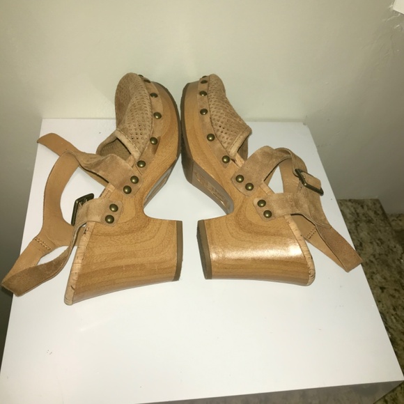 Korks ABLOOM studded perforated suede leather shoes - Picture 9 of 16